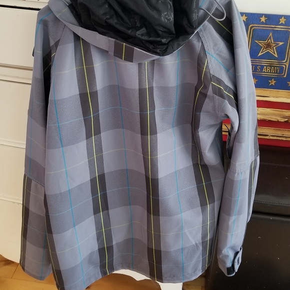 Fox FX2 Waterproof Shell - Picture 3 of 3